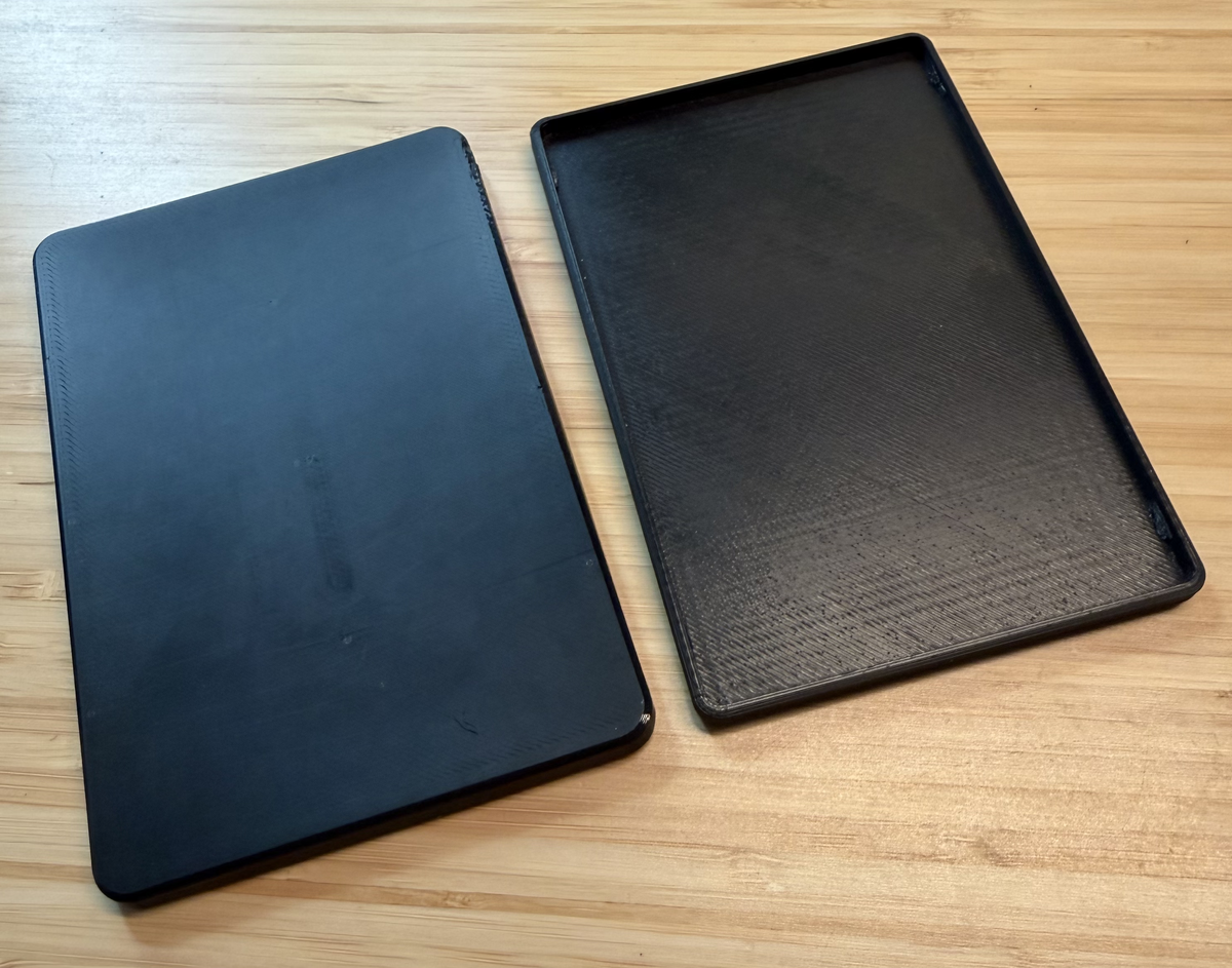 A TPU lid and PLA base for a PocketMod